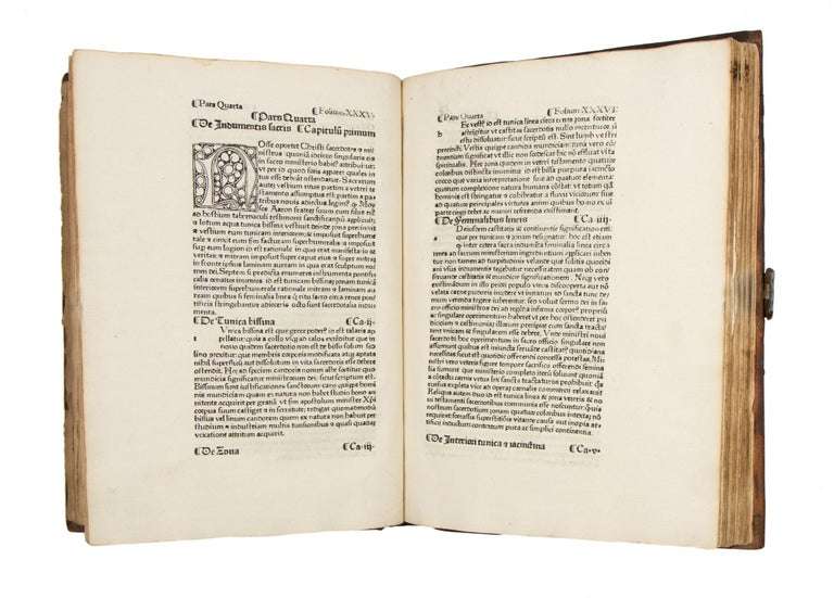 De sacramentis Christianae fidei.