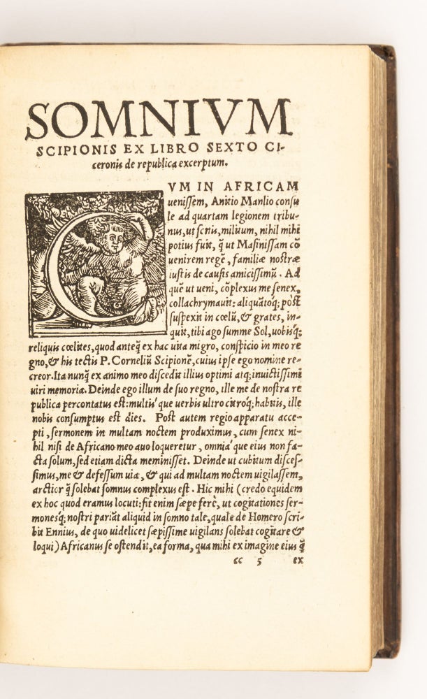 Macrobii aurelii theodosii viri consularis in Somnium Scipionis, libri II. Eiusdem Saturnaliorum libri VII. Nunc denuo recogniti, & multis in locis aucti.