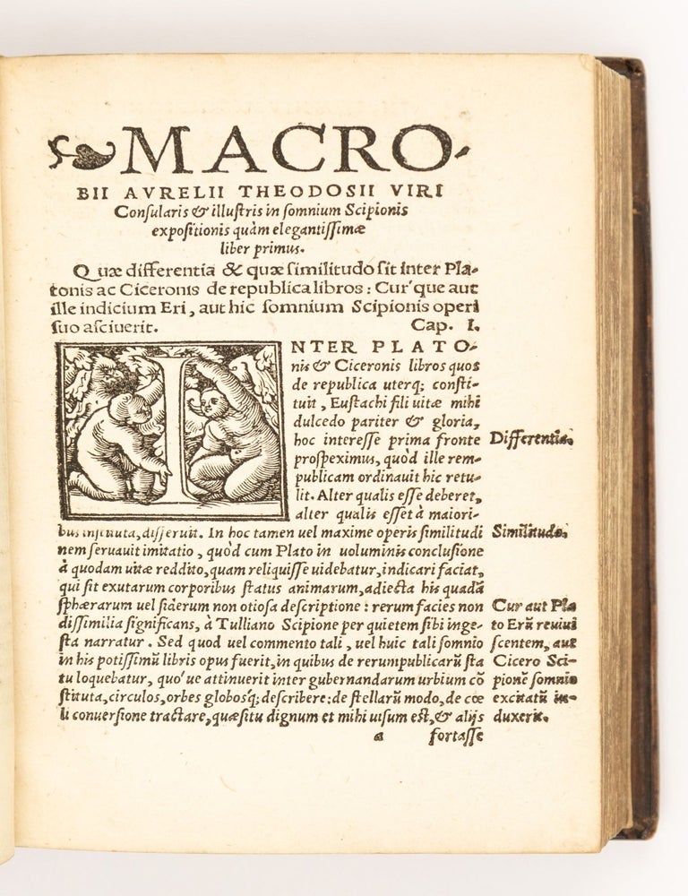 Macrobii aurelii theodosii viri consularis in Somnium Scipionis, libri II. Eiusdem Saturnaliorum libri VII. Nunc denuo recogniti, & multis in locis aucti.